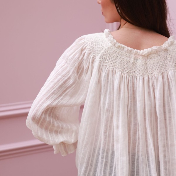 Cleopatra Blouse White Stripe Cotton Muslin with milk Hand Smocking Edition 37 Cleopatra Blouse White Stripe Cotton Muslin with milk Hand Smocking Edition 37